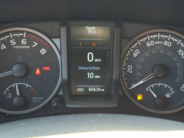 Used 2021 Toyota Tacoma TRD Off-Road w/ Technology Package AWD/4WD image 19