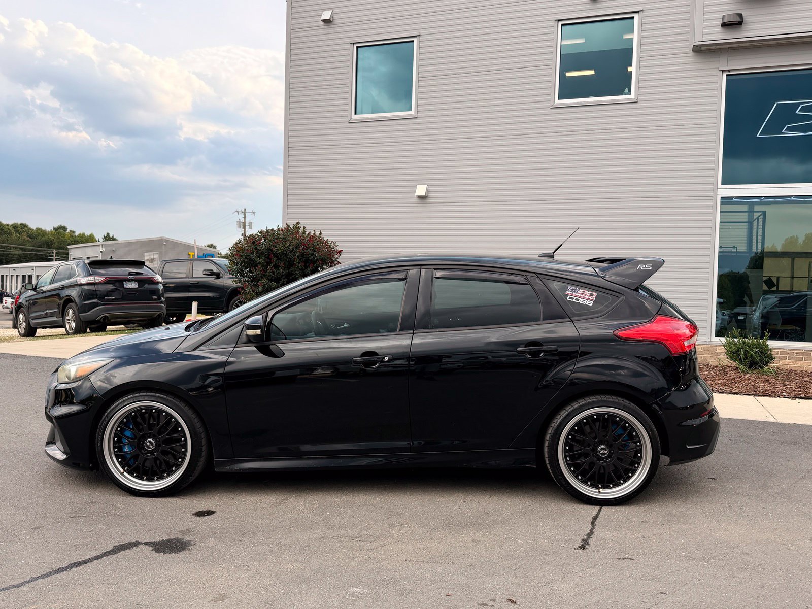 Used 2017 Ford Focus RS AWD/4WD image 18