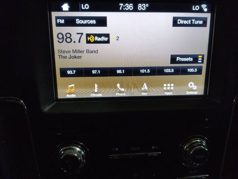 Used 2016 Lincoln Navigator Select RWD image 25