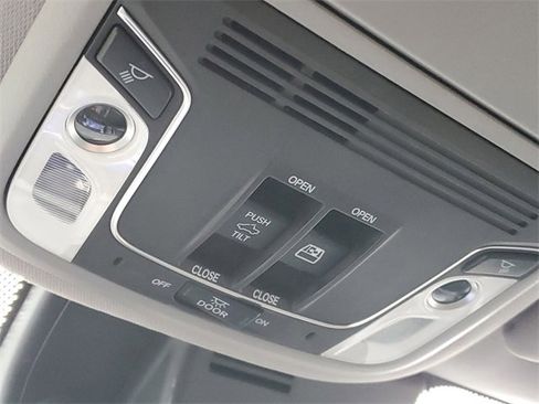 Used 2023 Honda Ridgeline RTL-E image 33