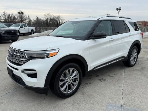 Used 2023 Ford Explorer Limited w/ Limited Technology Package image 12