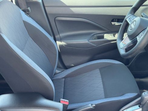 Certified 2025 Nissan Versa SV image 10