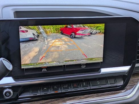 Used 2024 GMC Sierra 1500 Elevation w/ LPO, Elevation Black Package image 21