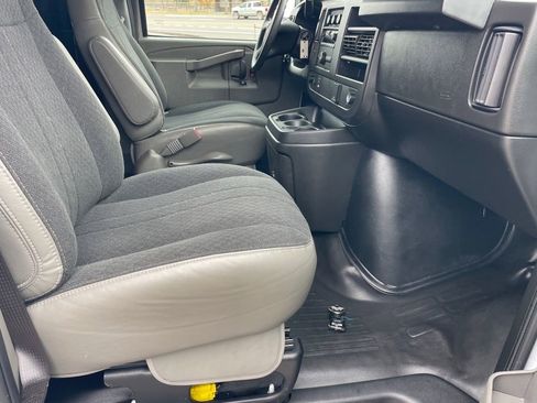 Used 2024 Chevrolet Express 2500 w/ Driver Convenience Package image 22