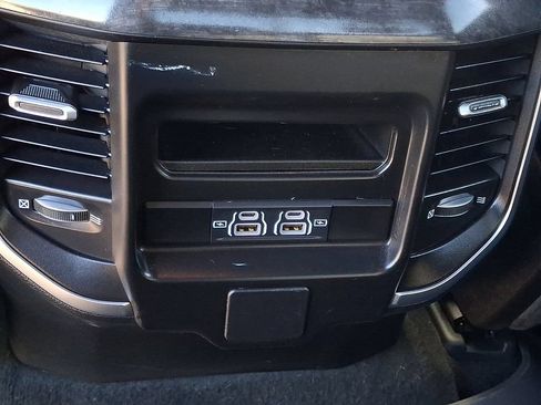 Used 2024 RAM 1500 Big Horn AWD/4WD image 11