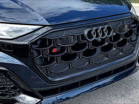 New 2026 Audi SQ8 Prestige AWD/4WD image 11