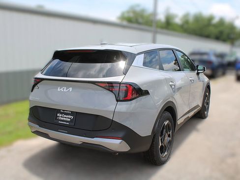 New 2026 Kia Sportage EX FWD image 7