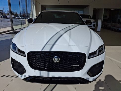 New 2024 Jaguar XF R-Dynamic SE AWD/4WD image 6