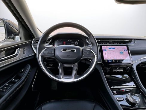 Certified 2022 Jeep Grand Cherokee L Limited image 11