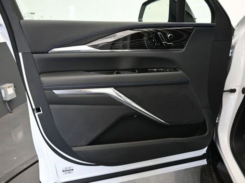 New 2025 Cadillac Escalade IQ Luxury 1 image 17