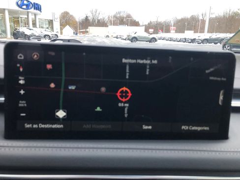 Used 2023 Genesis G70 2.0T image 12