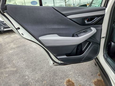 Certified 2025 Subaru Outback Premium w/ Popular Package #1A image 18