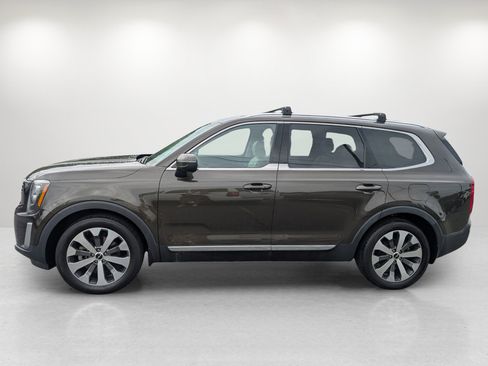 Used 2022 Kia Telluride EX w/ EX Premium Package FWD image 8