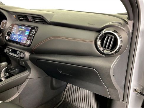Used 2024 Nissan Kicks SR w/ SR Premium Package image 22