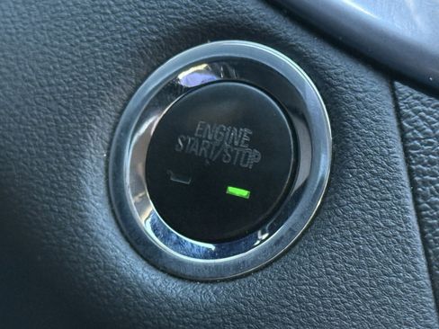 Used 2018 Chevrolet Impala LT image 28