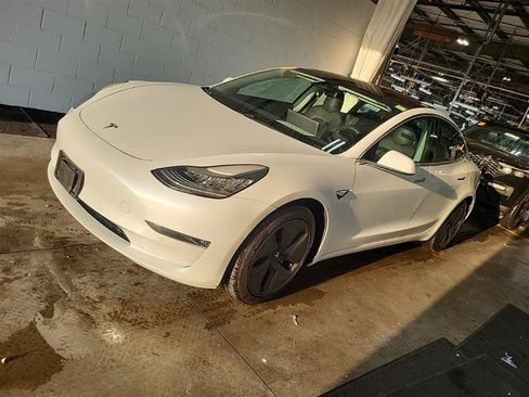 Used 2018 Tesla Model 3 Long Range AWD/4WD image 3