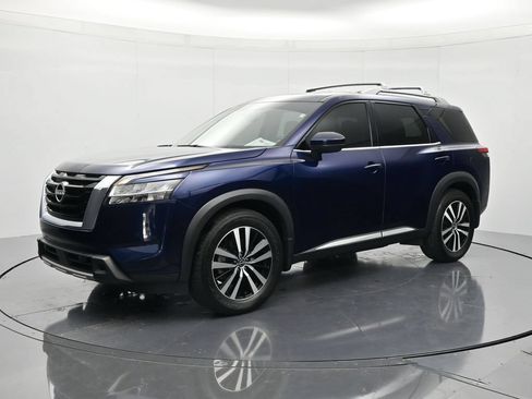 Certified 2024 Nissan Pathfinder Platinum AWD/4WD image 1