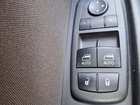 Used 2022 Dodge Challenger GT image 19