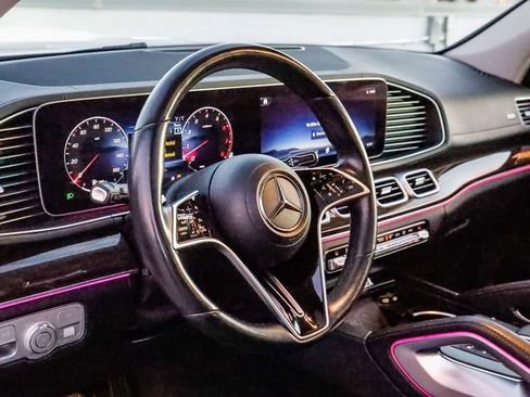 Used 2024 Mercedes-Benz GLS 450 4MATIC image 24