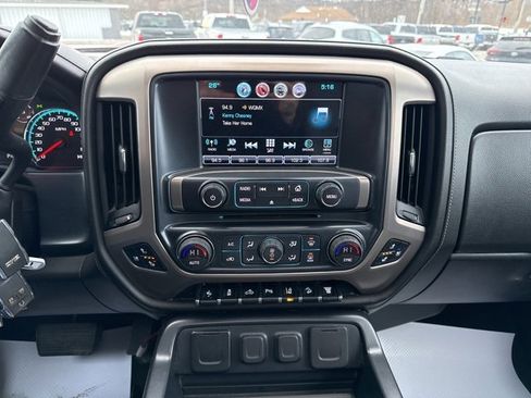 Used 2018 GMC Sierra 3500 Denali w/ Duramax Plus Package image 7