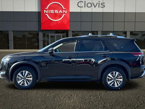 New 2025 Nissan Pathfinder SL image 6