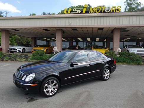 Used 2005 Mercedes-Benz E 320 Sedan image 5