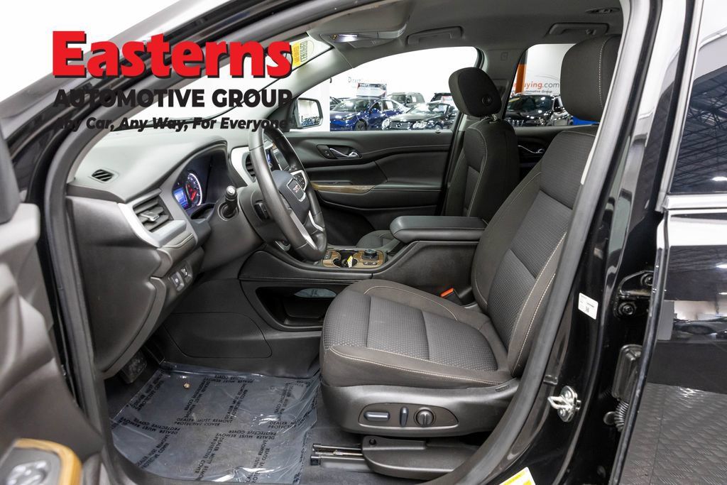 Used 2023 GMC Acadia SLE w/ Driver Convenience Package AWD/4WD image 16