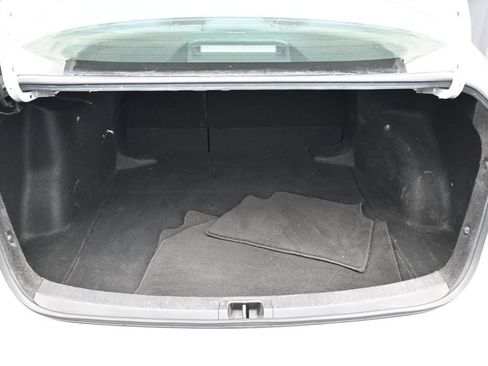 Used 2021 Toyota Corolla LE FWD image 28