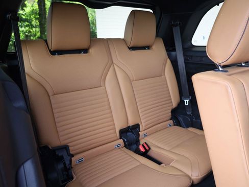 Used 2020 Land Rover Discovery HSE AWD/4WD image 24