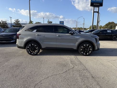New 2026 Kia Sorento EX image 4