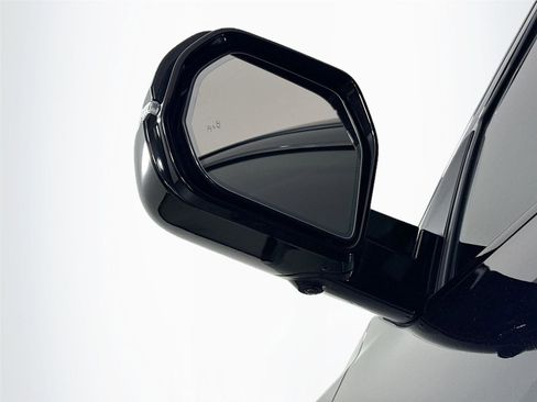 Certified 2024 Toyota Sequoia Platinum image 5