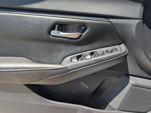 Used 2022 Nissan Sentra SV w/ Electronics Package FWD image 13