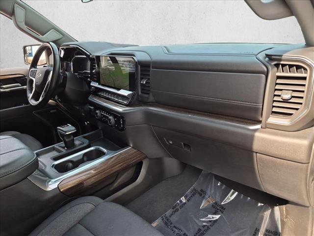 Certified 2025 Chevrolet Silverado 1500 RST AWD/4WD image 22