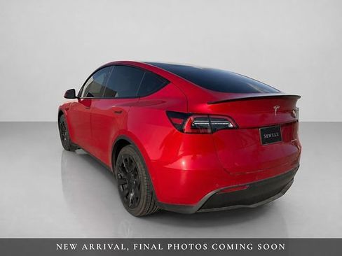 Used 2021 Tesla Model Y Long Range AWD/4WD image 6