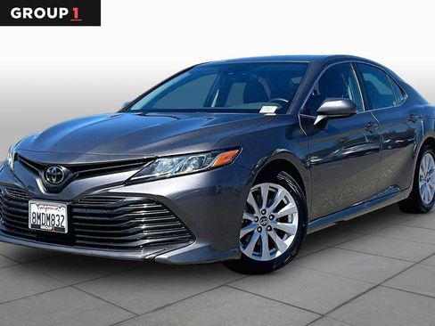Used 2019 Toyota Camry LE FWD image 1
