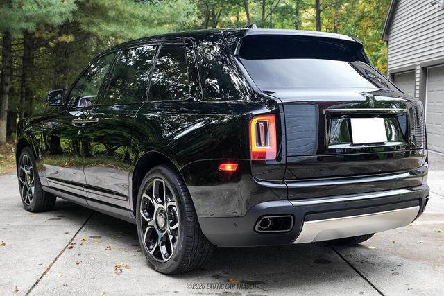 Used 2021 Rolls-Royce Cullinan Black Badge AWD/4WD image 5