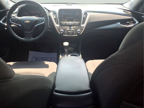 Used 2024 Chevrolet Malibu RS FWD image 14