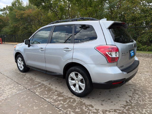 Used 2016 Subaru Forester 2.5i Limited AWD/4WD image 3