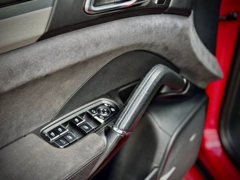 Used 2016 Porsche Cayenne GTS AWD/4WD image 13