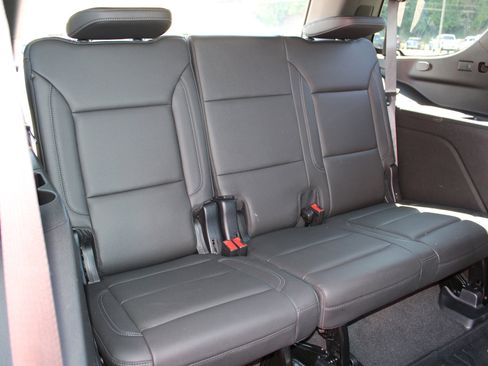 Used 2021 Chevrolet Tahoe Z71 image 15