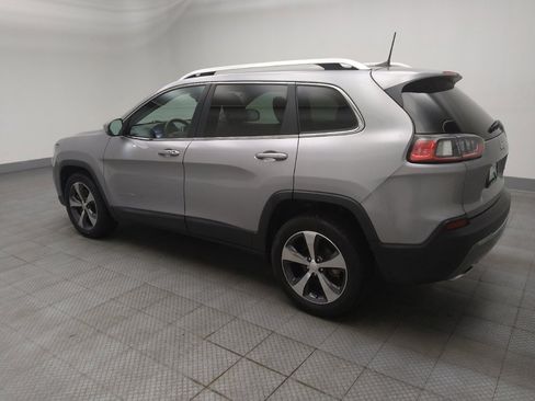 Used 2019 Jeep Cherokee Limited w/ Luxury Group FWD image 3