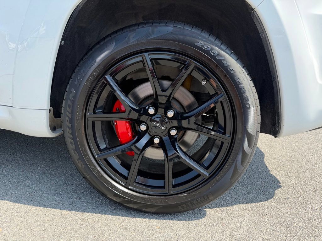 Used 2021 Jeep Grand Cherokee SRT w/ Trailer Tow Group IV AWD/4WD image 36
