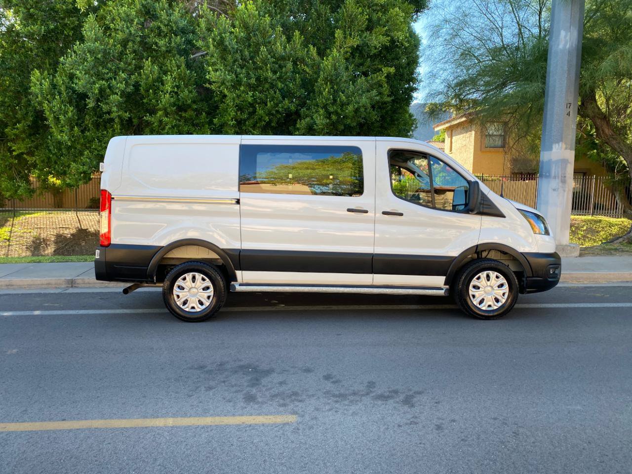 Used 2025 Ford Transit 250 Low Roof w/ Exterior Upgrade Package RWD image 6