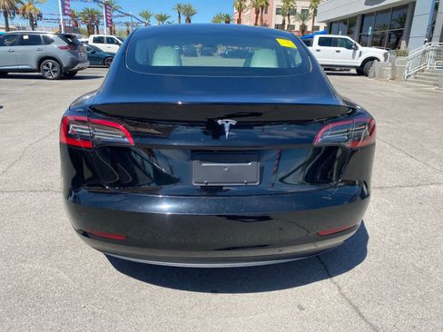 Used 2023 Tesla Model 3 Standard Range RWD image 7