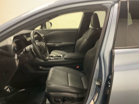 Used 2023 Lexus RZ 450e Premium w/ Technology Package AWD/4WD image 4