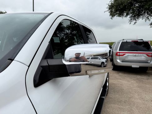 Used 2017 RAM 1500 Laramie w/ Convenience Group AWD/4WD image 14