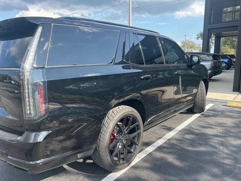 Used 2025 Cadillac Escalade Sport Platinum w/ LPO, Floor Liner Package AWD/4WD image 7