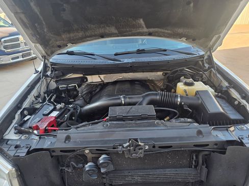 Used 2011 Ford F150 Platinum image 17