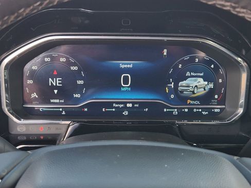 Used 2024 Chevrolet Silverado 1500 LT image 21