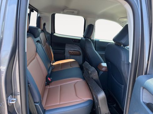 Used 2023 Ford Maverick Lariat w/ Lariat Luxury Package AWD/4WD image 18